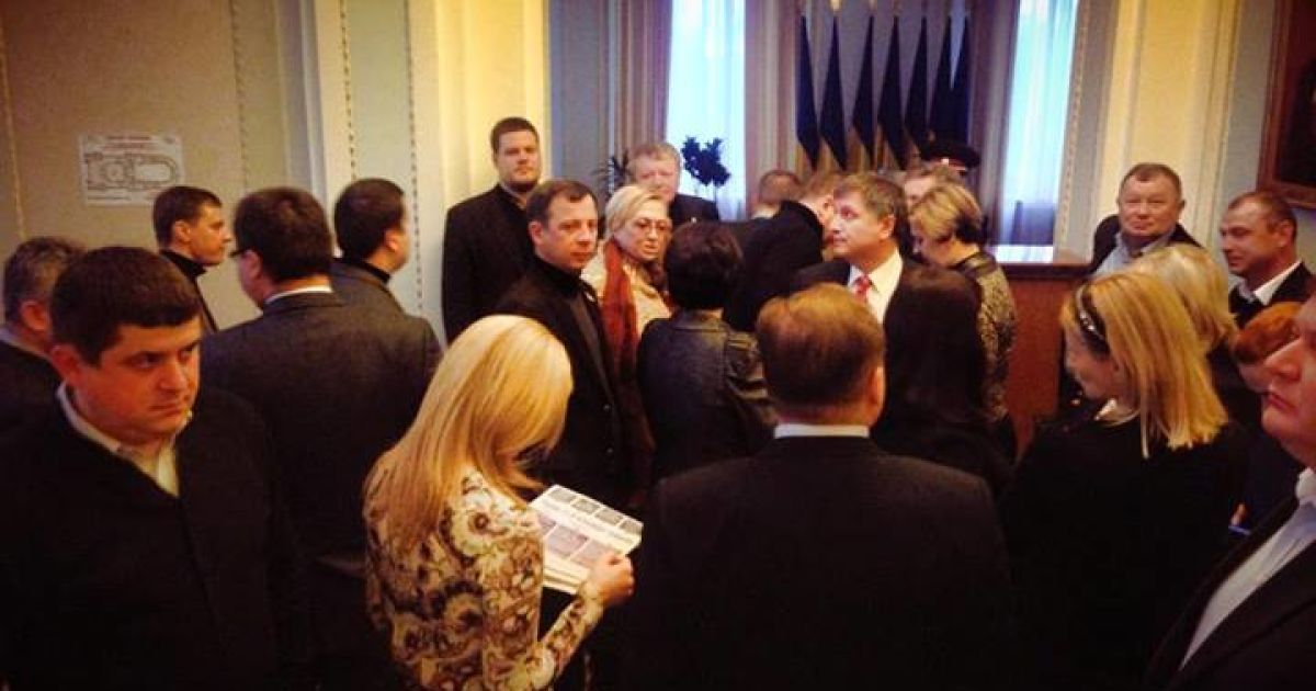 Кабінет Рибака заблокували опозиціонери