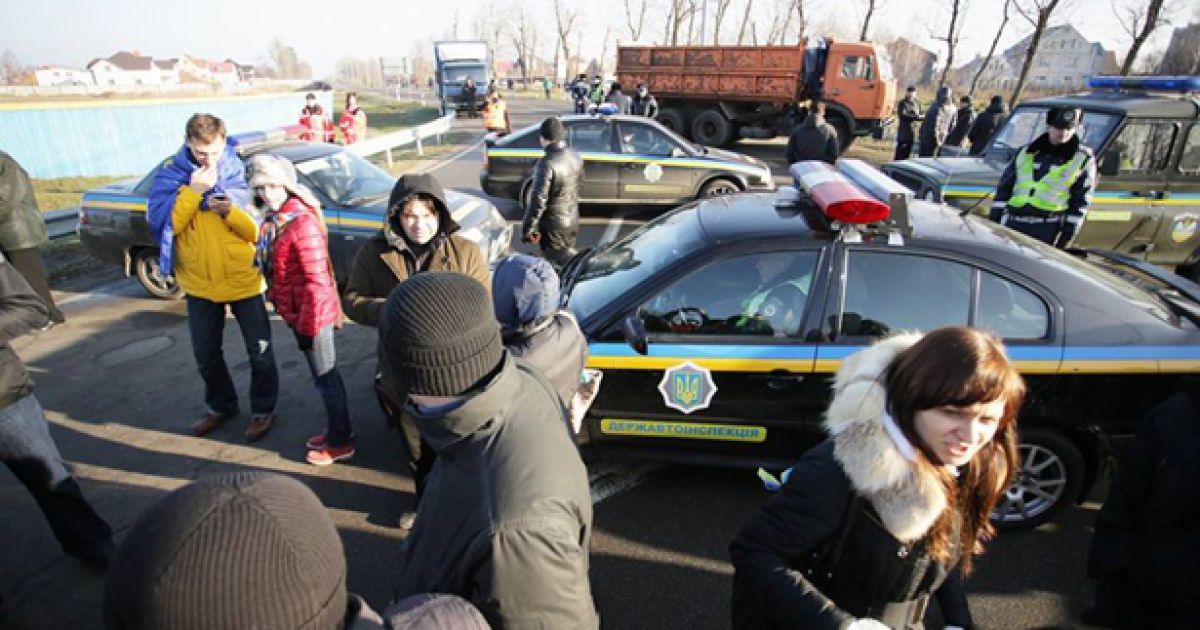 ДАІ звинувачують у надмірній цікавості до учасників пробігу на Межигір&#039;я