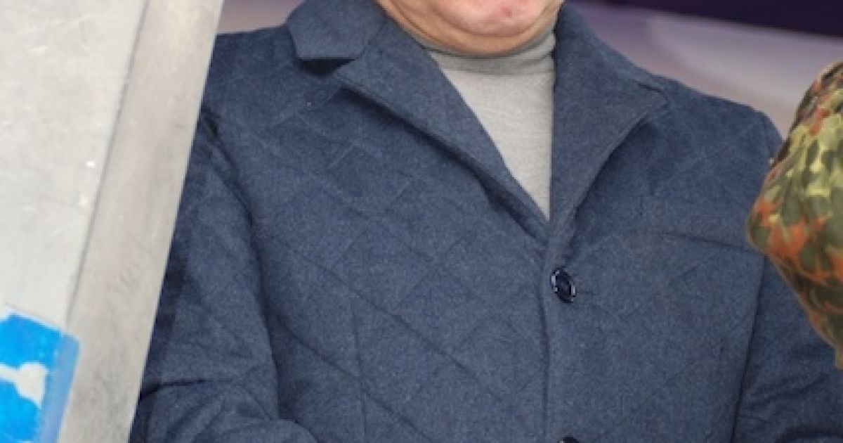 Губернатора Волині вивели на сцену Євромайдану / © Олена Кузьмич, "Волинська правда"