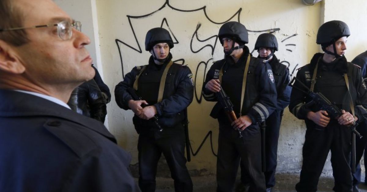 Невідомі влаштували стрілянину в центрі столиці