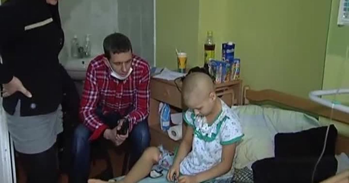 Волонтеры дарят больным детям веру в чудо