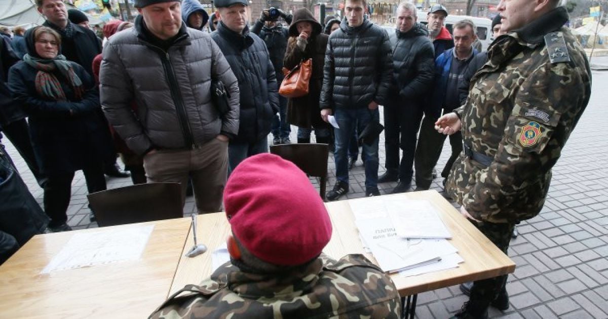Українці записуються до лав Національної гвардії / © УНІАН