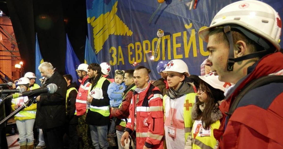 Нагороджувала медиків Всеукраїнська Рада захисту прав та безпеки пацієнтів / © mensweardog/Instagram