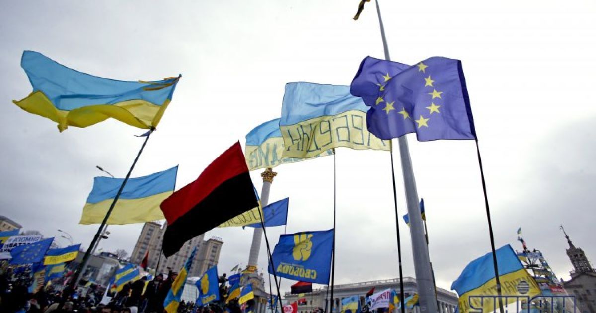 На Майдан йде підкріплення