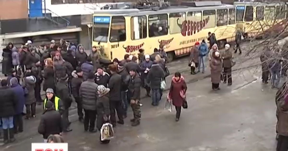 Учора свого трамваю не дочекалися понад 200 тисяч дніпропетровців