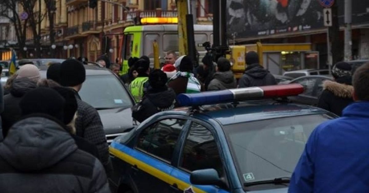 У Києві стався інцидент за участю інспектора ДАІ та активіста Автомайдану