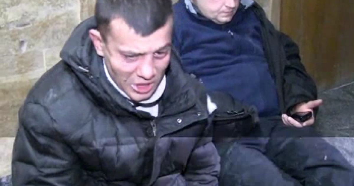 Волонтери затримали п&#039;яних міліціонерів на Майдані.