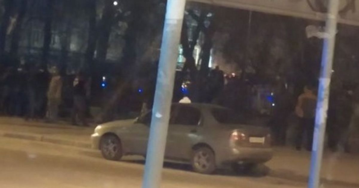 "Титушки" зібралися у різних точках в центрі Києва