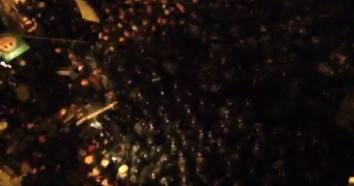 "Беркут" дійшов до барикади на Інститутській, почалася велика бійка