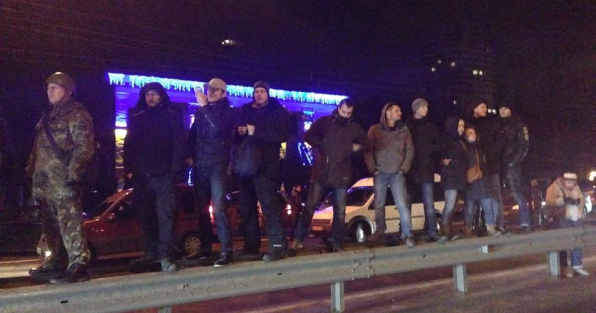 Протистояння "Беркуту" та активістів Євромайдану. Фото Григорія Жигалова / © ТСН.ua