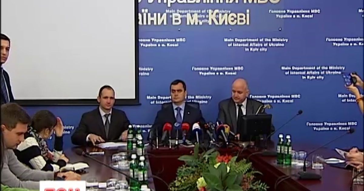 Иск против министра рассмотрят позже