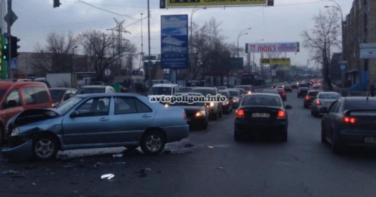 Милицейская машина попала в ДТП с Chery