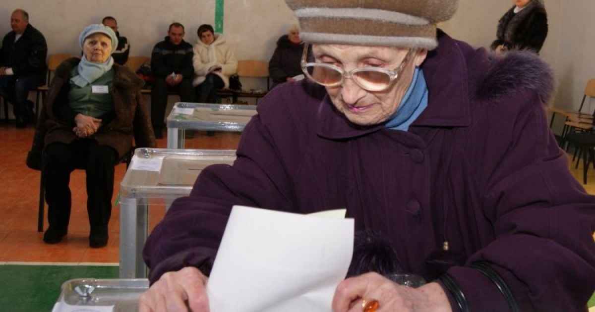 На довиборах у Черкасах перемагає Поплавський