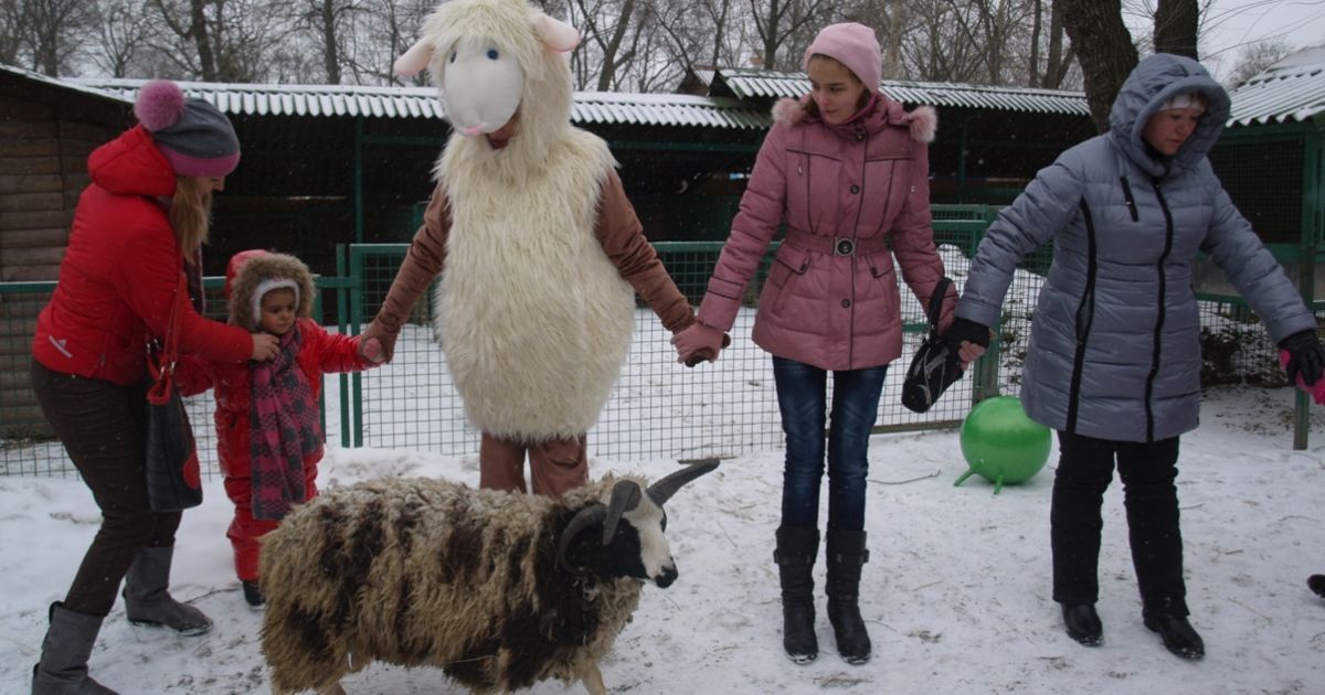 Всем девушкам и женщинам в Международный женский день не нужно будет платить за вход в Киевский зоопарк