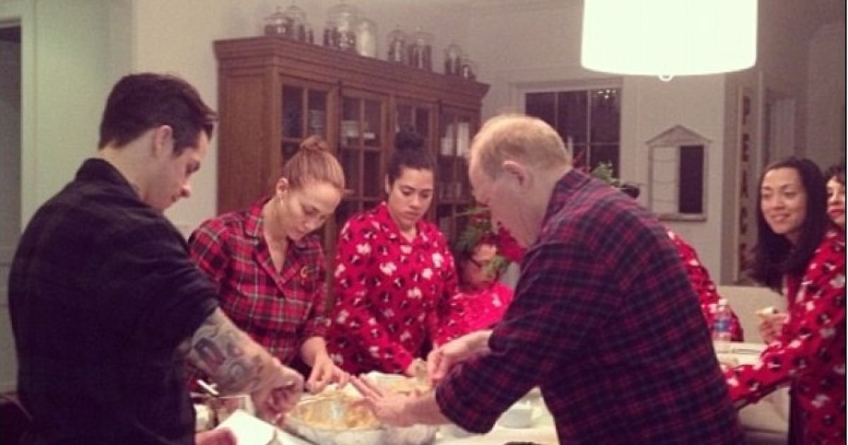 "Піжама-паті" у родині Дженніфер Лопес