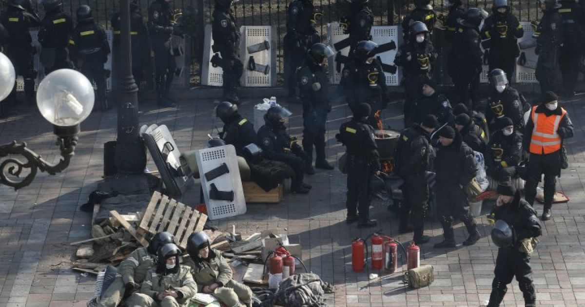 Багато вогнепальних поранень було здійснено снайперами