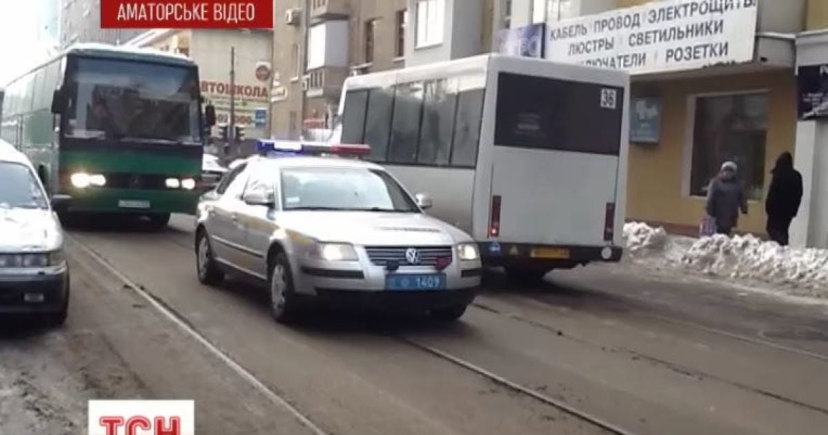 На Київ з Донецька їдуть близько 10 автобусів із силовиками