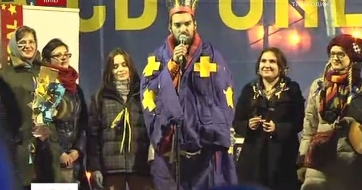 Революційний Миколай завітав на Євромайдан