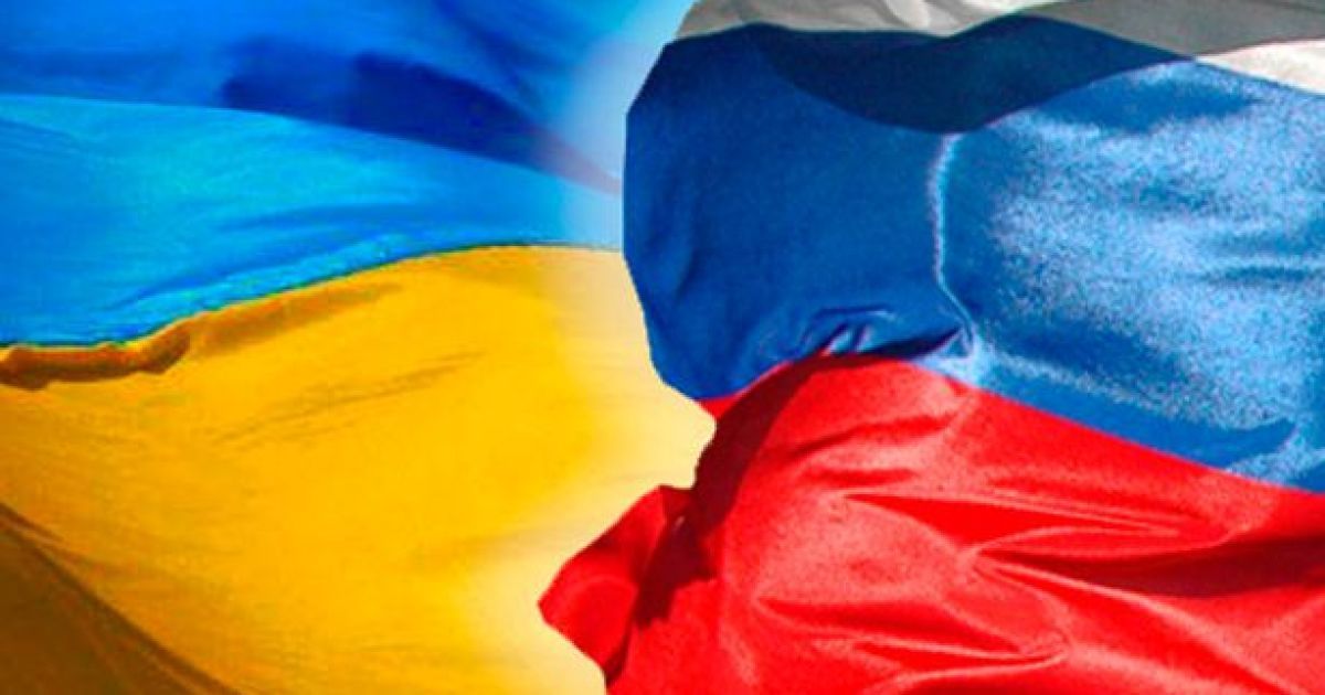 Киевляне пикетируют посольство России в Украине