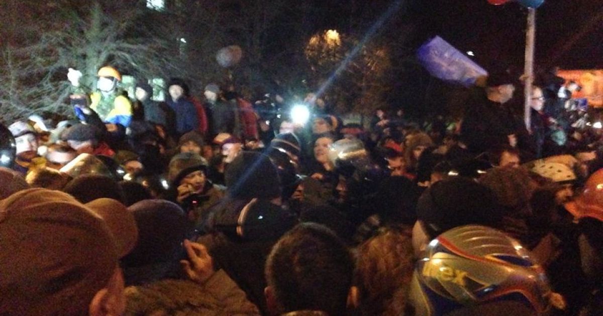 Протистояння "Беркуту" та активістів Євромайдану. Фото Григорія Жигалова / © ТСН.ua