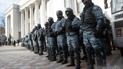 У парку перебувають кілька сотень правоохоронців