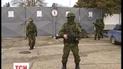 Вооруженные боевики требуют от украинских солдат служить России