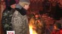 На Майдане митингующие усиленно расстраиваются