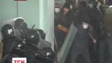 Активісти захопили облдержадміністрацію у Вінниці