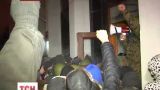 Тисячі людей штурмували Тернопільську обладміністрацію