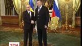 Янукович привезе з Москви 15 мільярдів доларів та значну знижку на газ