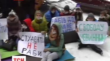 На львовских студентов завели дело за блокирование трассы Киев-Чоп