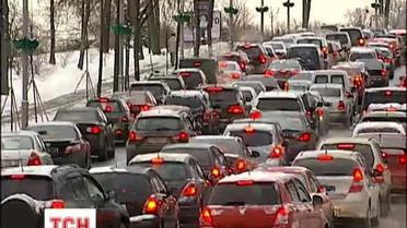 Баррикады парализовали движение в центре Киева