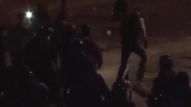 В сеть попало видео с Днепропетровской ОГА, где "титушкам" раздавали экипировку