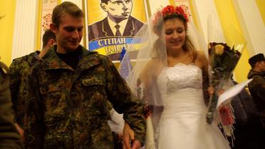 Перше революційне весілля на Майдані
