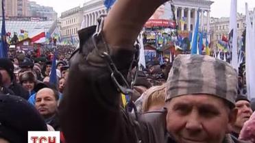 Кличко, Яценюк и Тягнибок выступили на Марше миллиона, за Тимошенко была дочь
