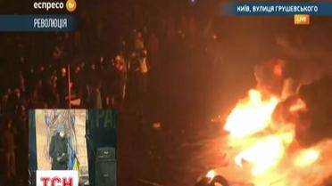 Митингующие продолжают задымлять территорию Европейской площади