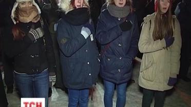 В участников харьковского евромайдана бросили петарды, начиненные металлическими шурупами