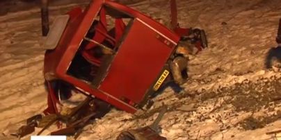 На Сумщине в результате автокатастрофе погибли 13 пассажиров, пятеро травмированы