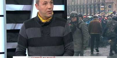 Парубій не дозволить розібрати барикади