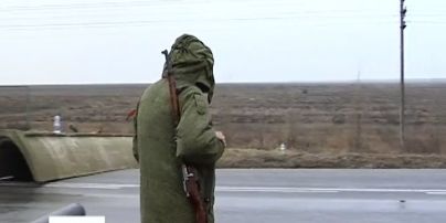 Вооруженные блокпосты усиленно проверяют автомобили на въезде в Крым