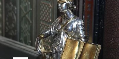 Активісти були шоковані від знайденої бухгалтерії Пшонки і компроматів