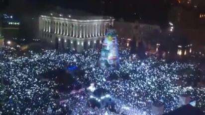 500 тыс украинцев хором спели гимн Украины