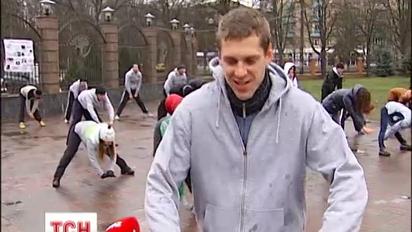 Кияни вийшли на вулицю скидати зайві кілограми