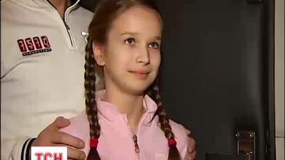 Автомайдановцы пикетировали квартиру 10-летней Саши