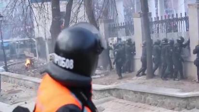 Більше сотні працівників органів внутрішніх справ звернулися за медичною допомогою