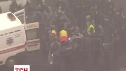 Серед мітингувальників і силовиків вже десятки поранених