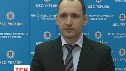 МВС відкриває кримінальні провадження і затримує мітингарів