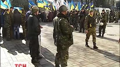 Правительство объявило «Самооборону Майдана» вне закона