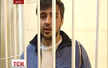 Журналиста, который пошел к "Беркуту" с белым флагом, освободили из СИЗО под домашний арест