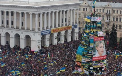 Елку на Майдане украсят флагами стран ЕС
